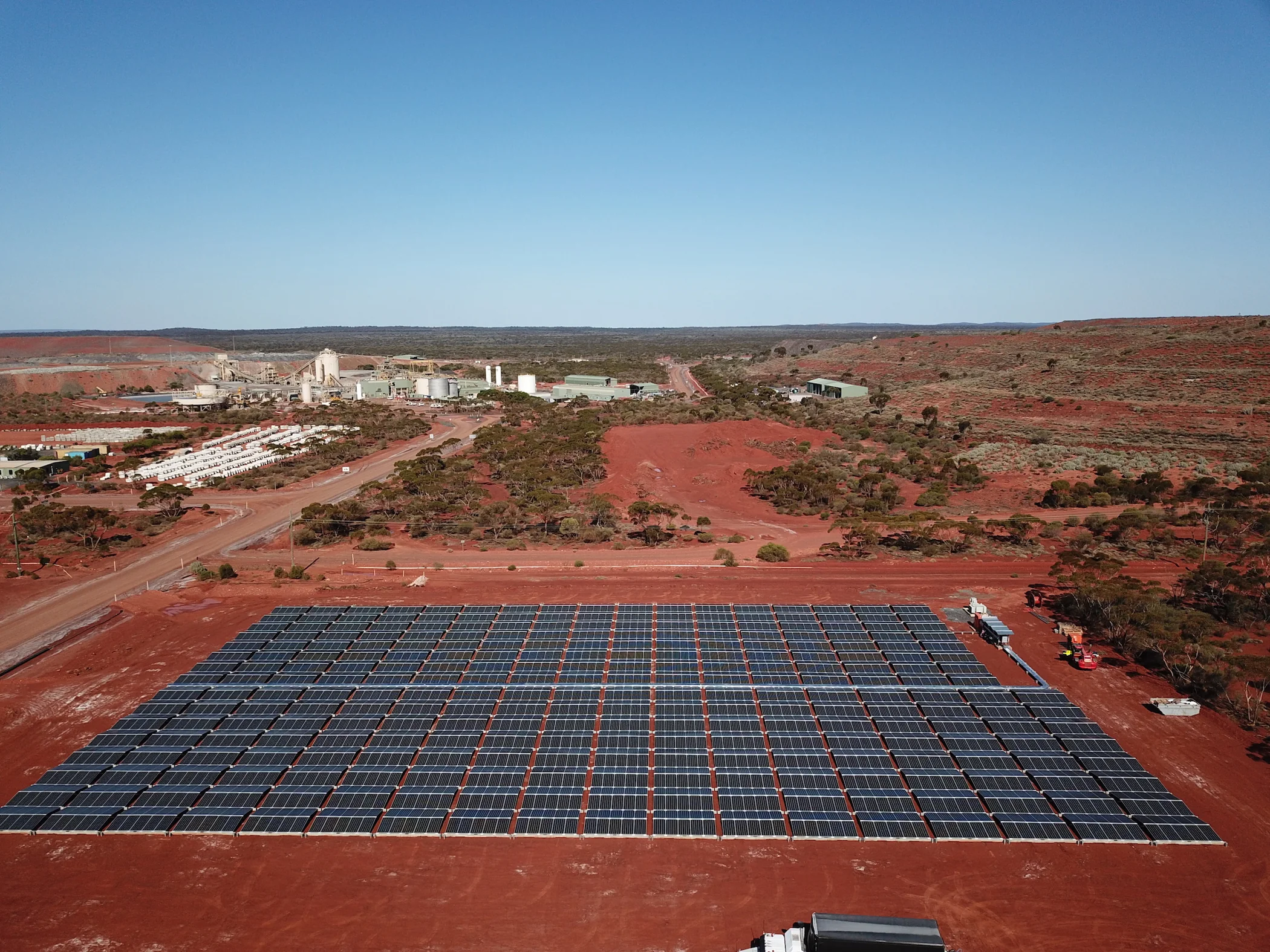 Carosue Dam · 1.0 MW solar installation, image 1